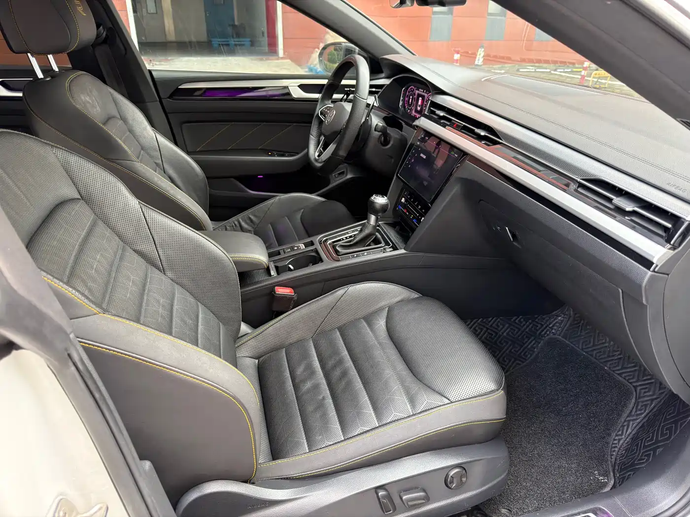 Volkswagen FAW-Volkswagen CC 2023 380TSI Eye-catching Edition фото 12