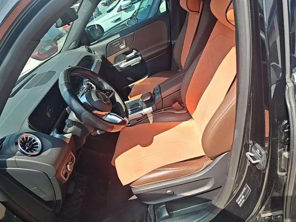 Mercedes-Benz GLB 2024 GLB 220 Fashion фото 15
