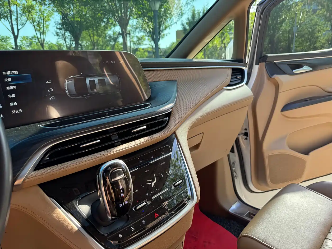 Buick GL8 2020 Model ES Landglory 653T Luxury фото 10
