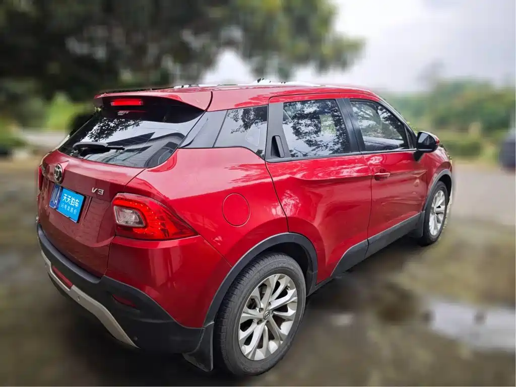 Фото 2 - Zhonghua V3