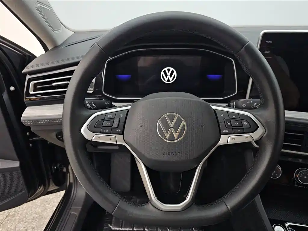 Volkswagen Sagitar 2023 300TSI DSG Surpassing Edition фото 10