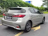 Фото 7 - Lexus CT