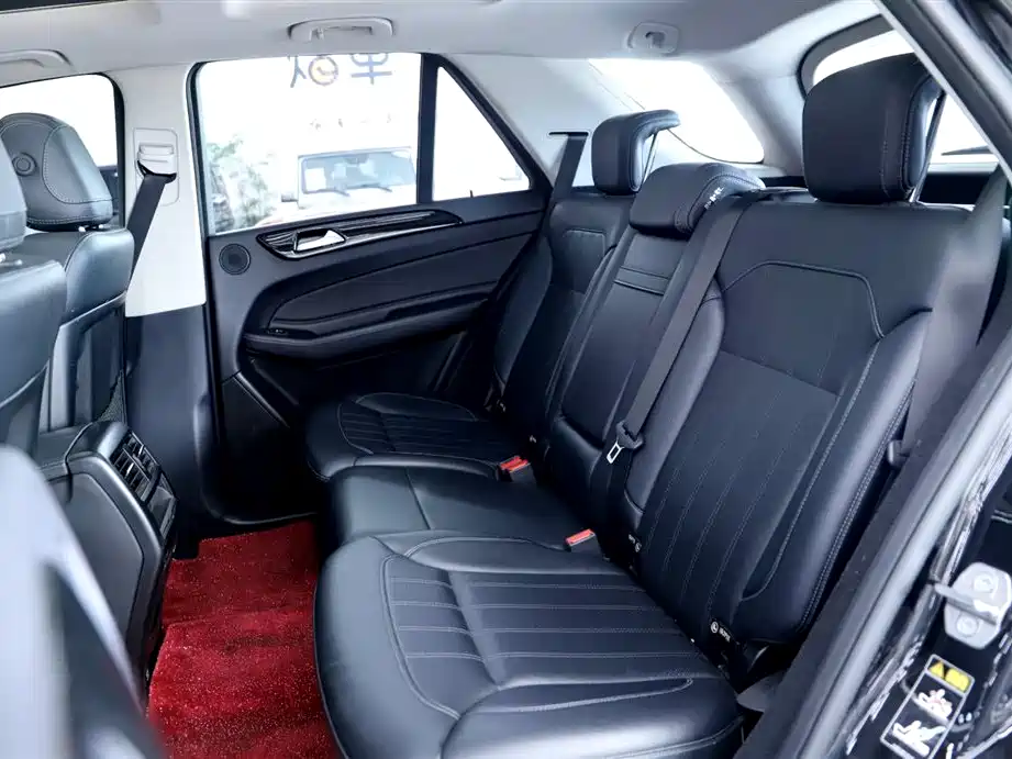 Mercedes-Benz GLE 2018 GLE 320 4MATIC Dynamic Ultimate Edition фото 7