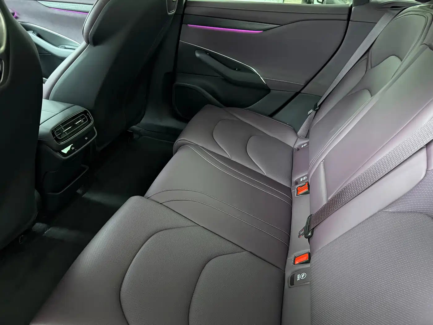 Xiaomi Auto Xiaomi SU7 2024 RWD Long Range Intelligent Driving Edition фото 6