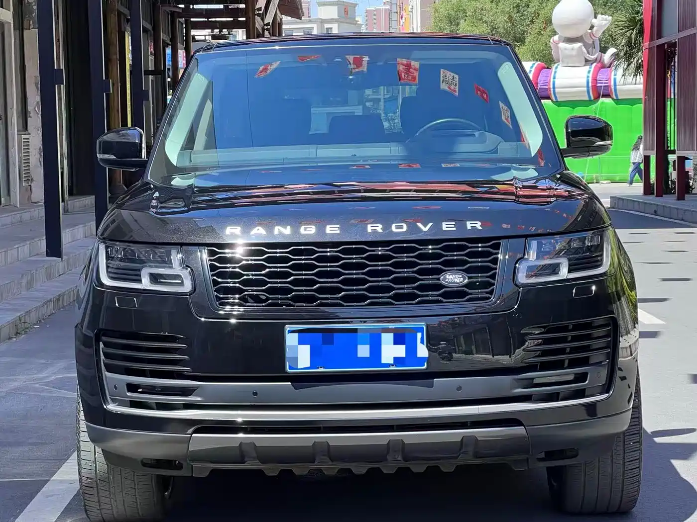 Land Rover Range Rover 2022 3.0 L6 400PS Heritage Extended Classic Edition фото 2
