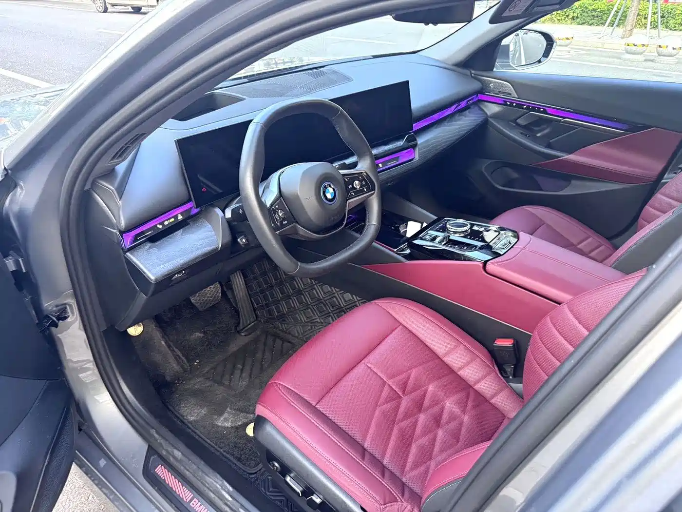 BMW i5 2024 2024 eDrive 35L Premium Model M Sport Package