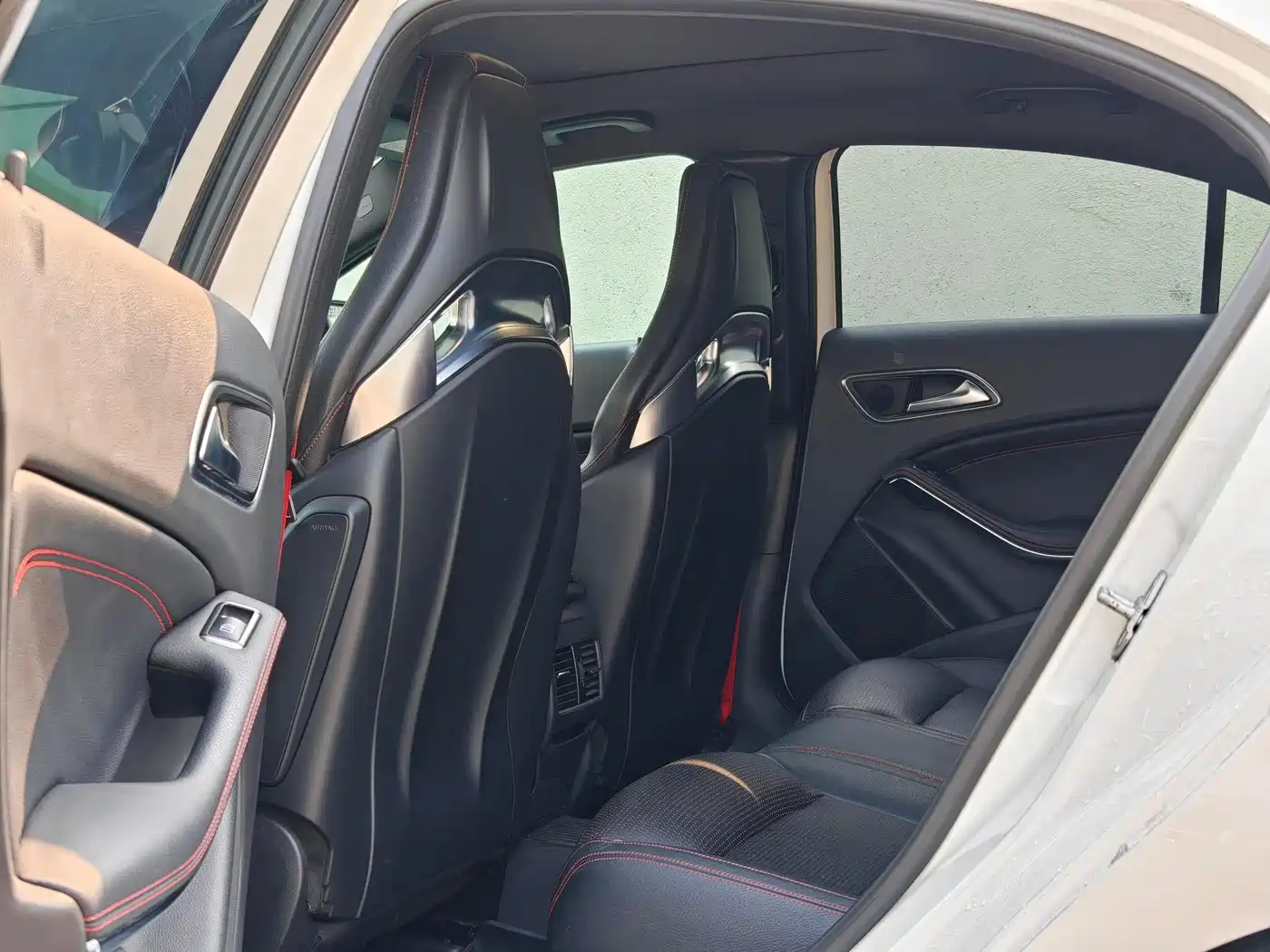 Mercedes-Benz A-Class AMG (Import) 2014 AMG A 45 4MATIC фото 5