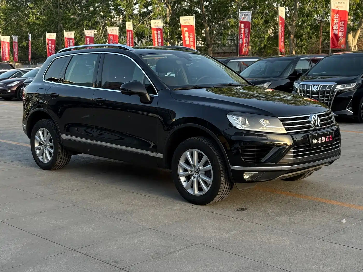 VOLKSWAGEN TOUAREG