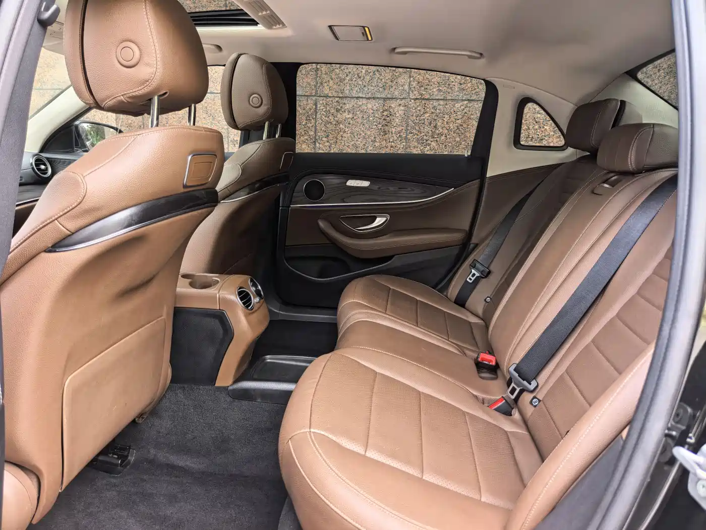 Mercedes-Benz E-Class 2016 E 300 L Sport Fashion Type фото 13