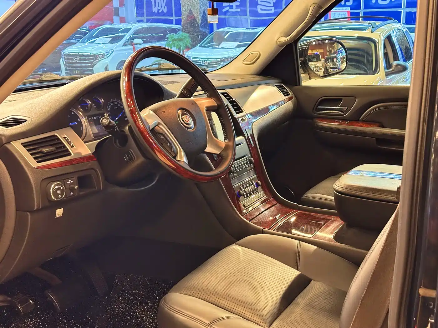 Cadillac Escalade 2008 6.2 AWD фото 9