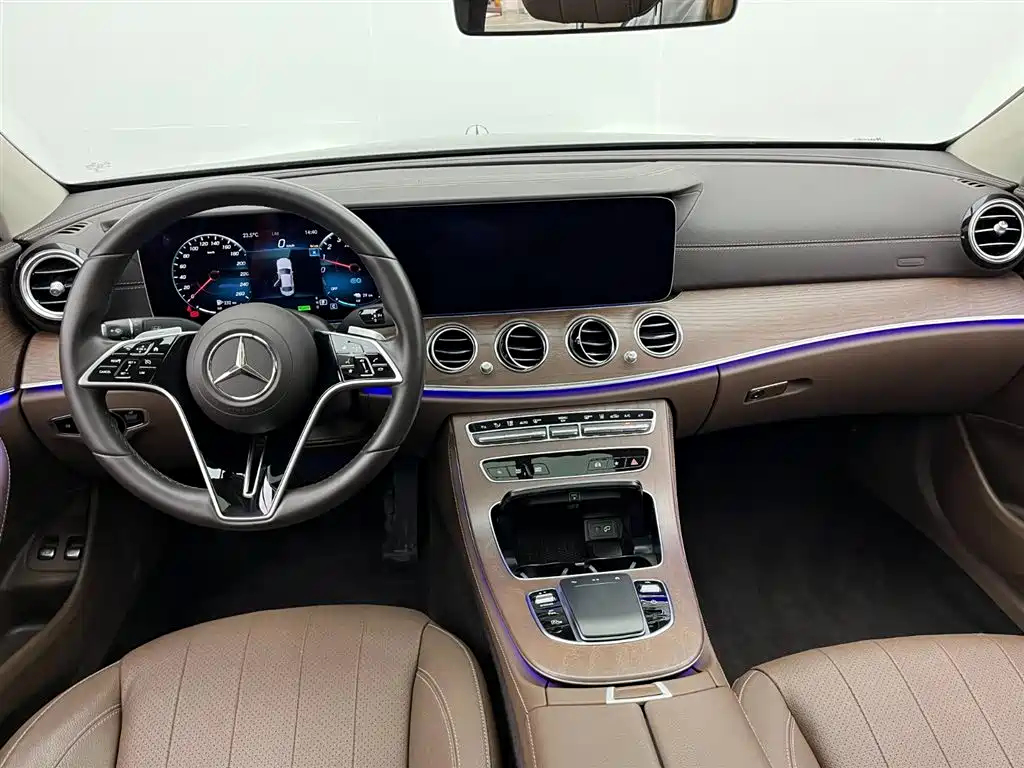 Mercedes-Benz E-Class New Energy 2023 E 350 e L Plug-in Hybrid Sedan фото 7