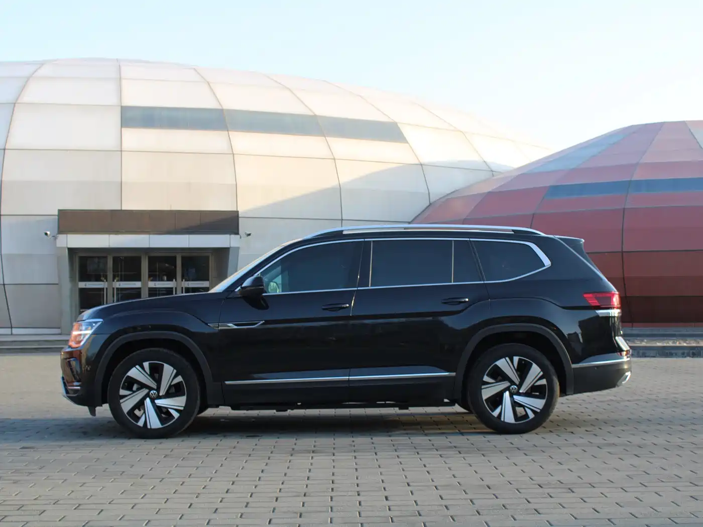 Volkswagen Teramont 2024 380TSI 4WD Prestige Luxury Edition фото 4