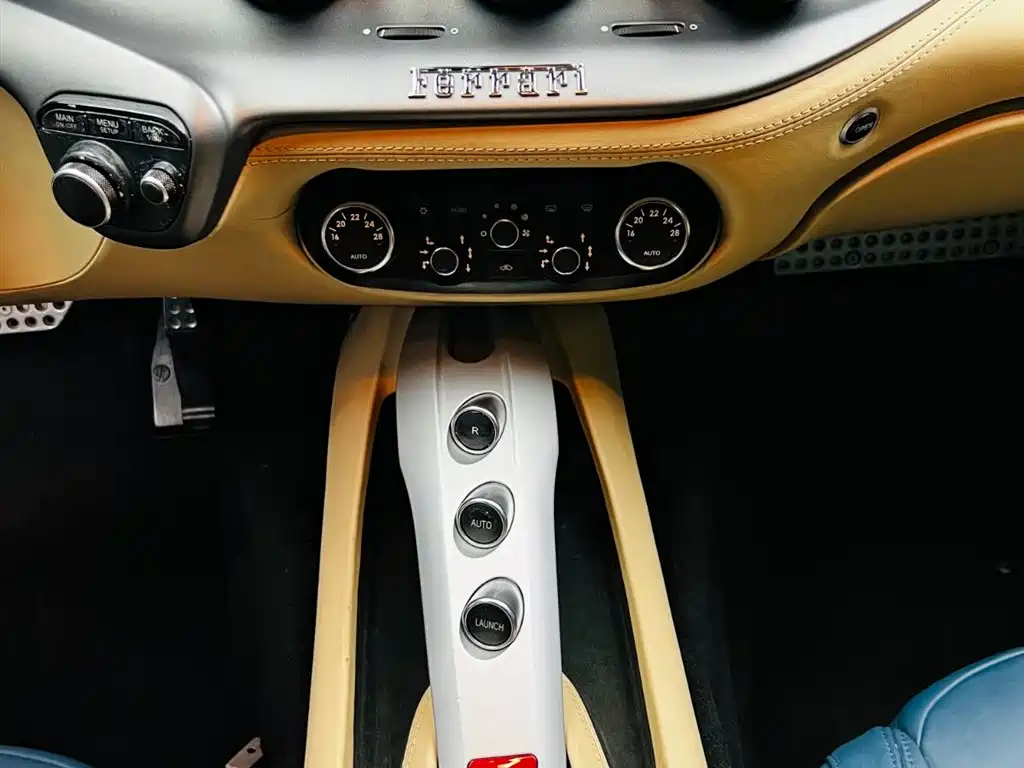 Ferrari F12berlinetta 2013 6.3L Standard фото 5