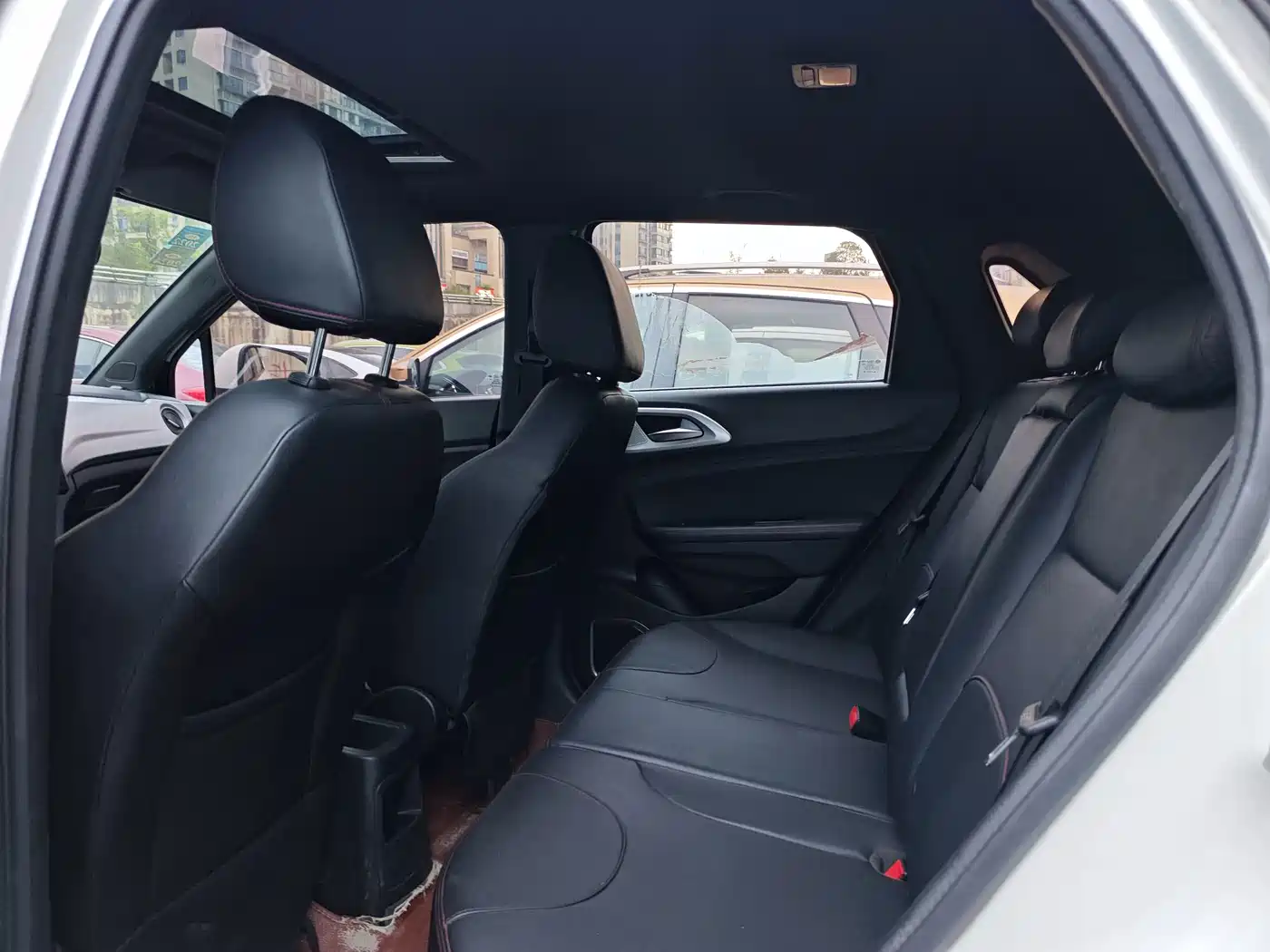 Zhonghua V3 2016 2015 1.5L Automatic Smart Edition