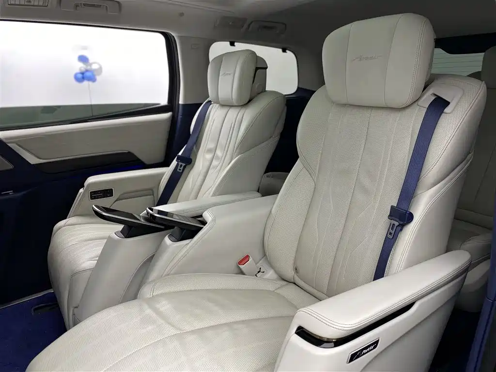 Buick Century 2023 2.0T 6-Seat World Edition фото 7