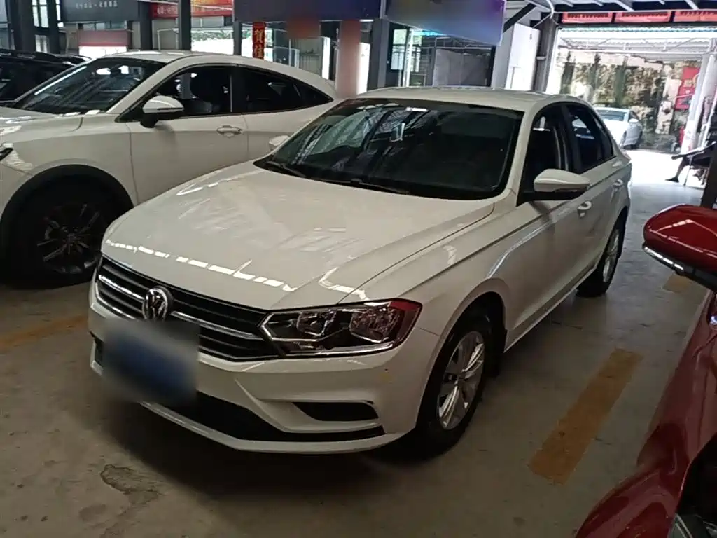 Volkswagen Bora 2018 1.5L Automatic Fashion