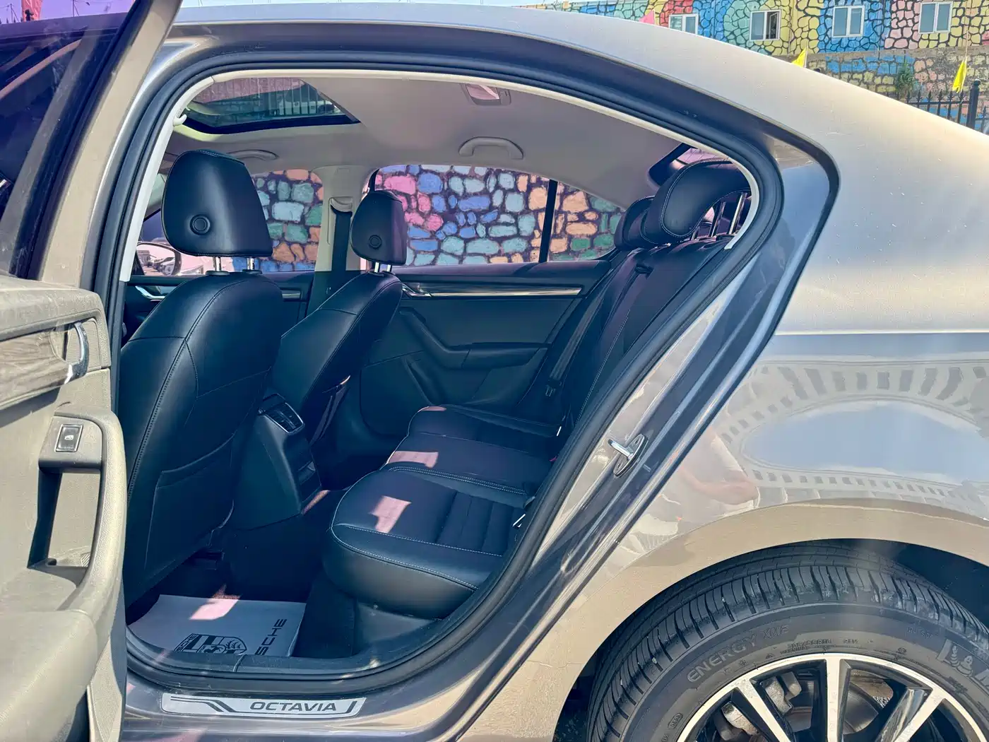 Škoda Octavia 2017 1.6L Automatic Smart Edition фото 6