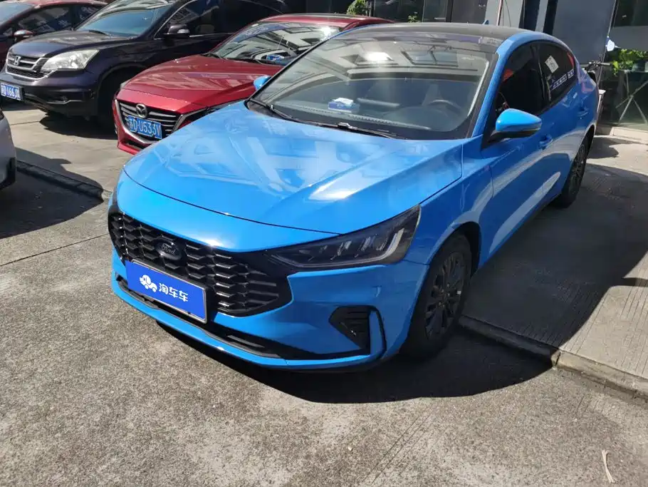 Ford Focus 2023 2022 Sedan EcoBoost 180 Auto Speed Edition
