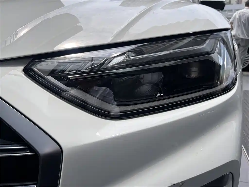 Audi Q5L 2022 45T Luxury Dynamic фото 14