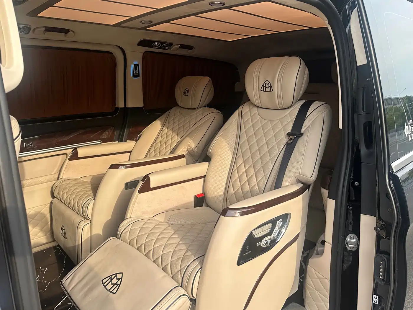 Mercedes-Benz Vito 2020 2.0T Business Edition (7-seater) фото 9