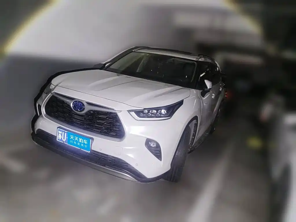 Toyota Highlander 2022 Model Dual Engine 2.5L 4WD Premium Edition 7-Seater