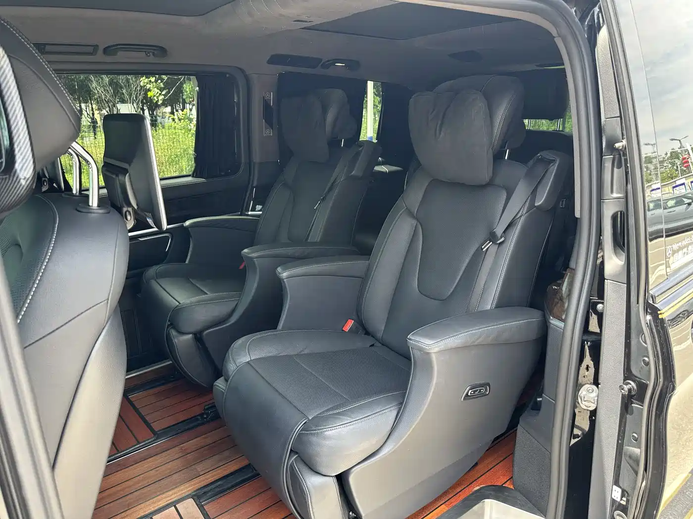 Mercedes-Benz V-Class 2018 V 260 Premium Edition China VI фото 13