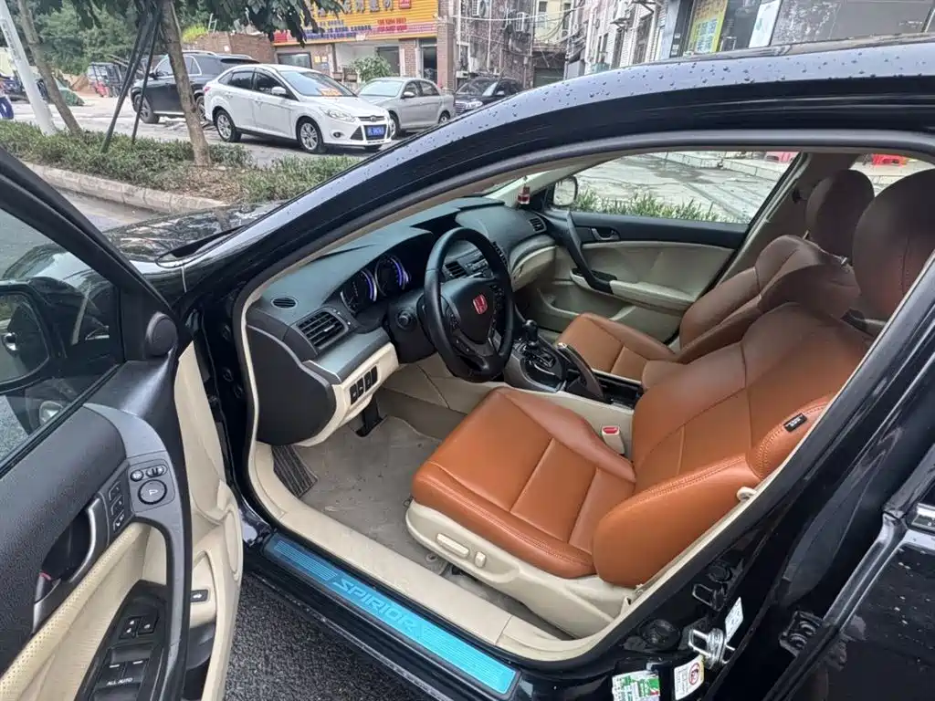 Honda Spirior 2013 2.4L TYPE-S фото 9