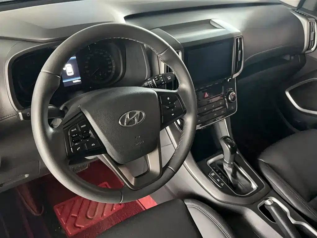 Hyundai Beijing Hyundai ix35 2019 2.0L Automatic 2WD Zhiyong·Smooth Enjoy China VI фото 3