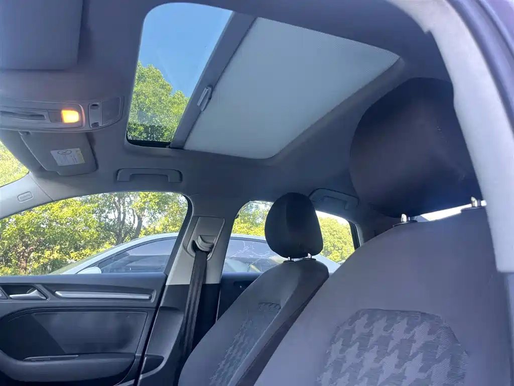 Audi A3 2014 Limousine 35 TFSI Auto Trend фото 3