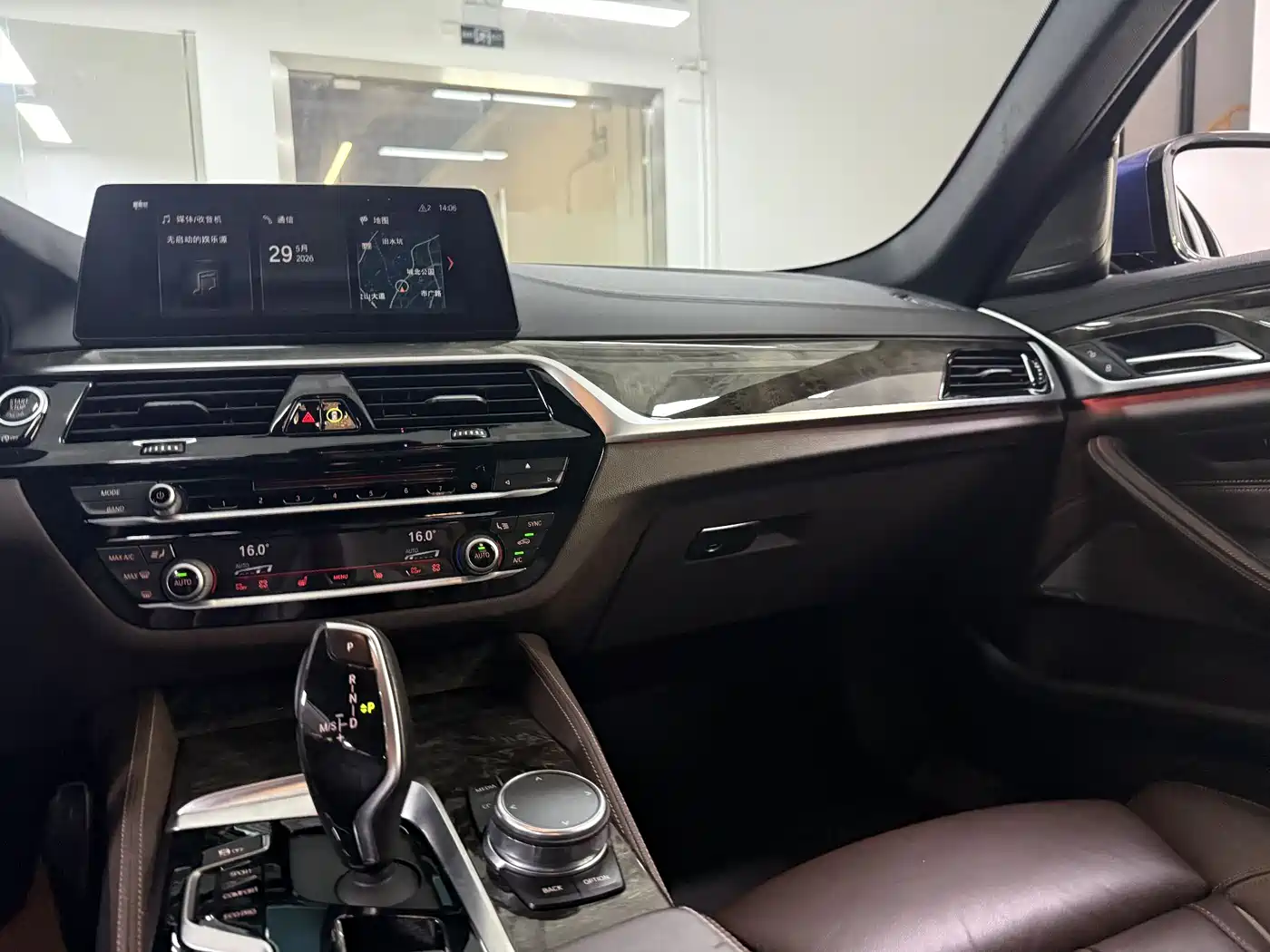 BMW 5 Series (Import) 2018 540i M Sport Package фото 18
