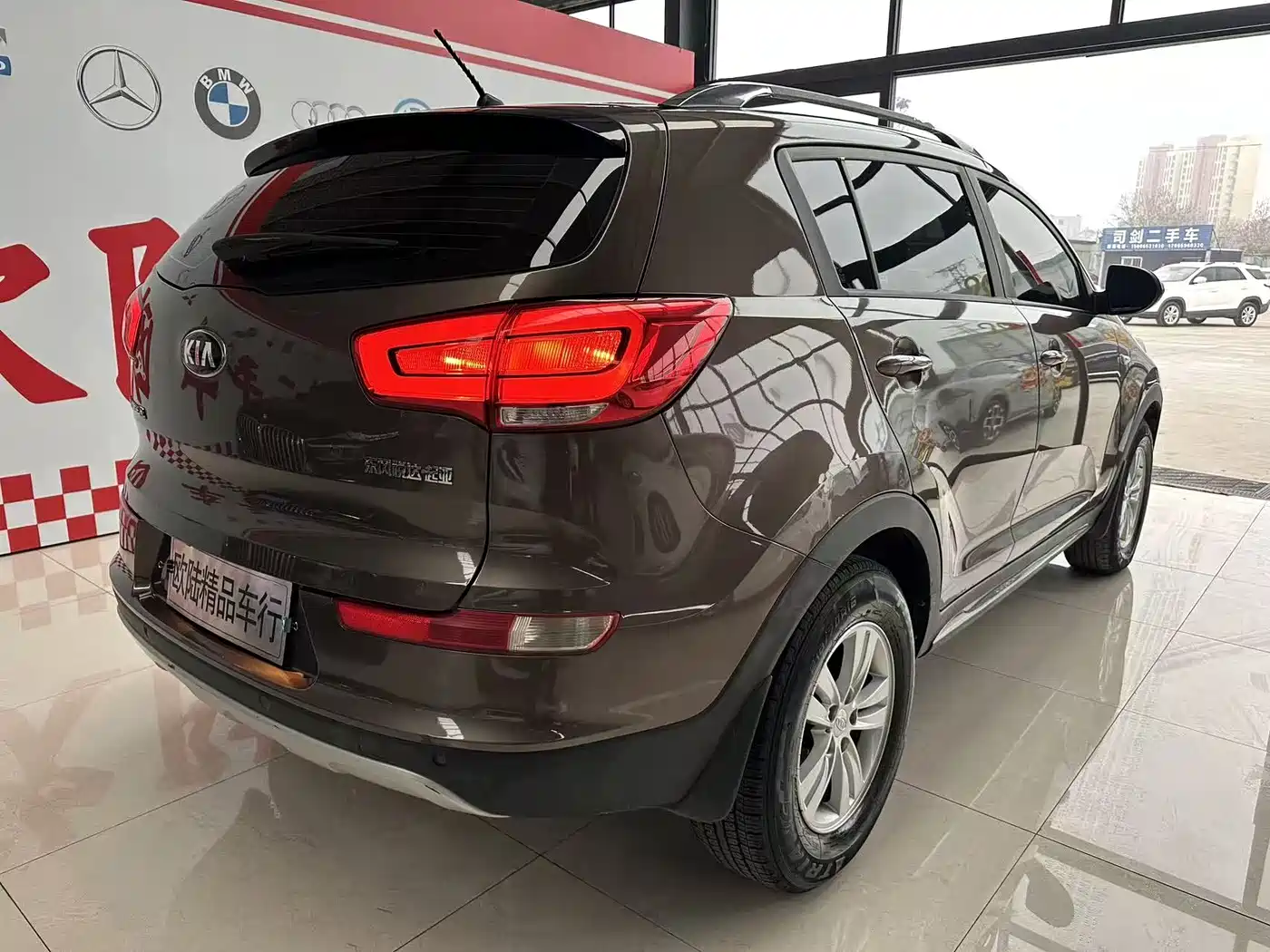 Kia Sportage 2015 2.0L Automatic 2WD GL фото 12