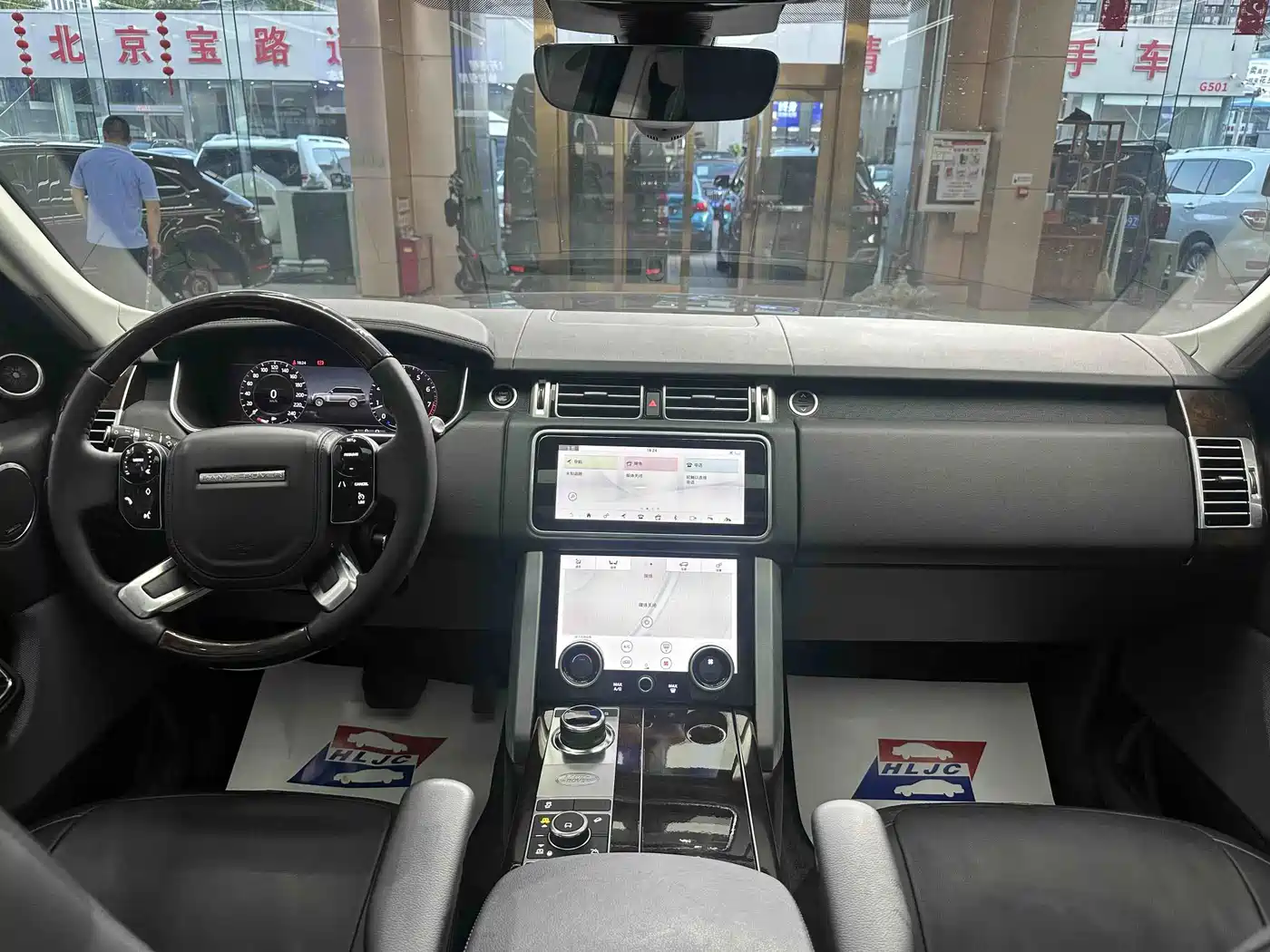 Фото 9 - Land Rover Range Rover
