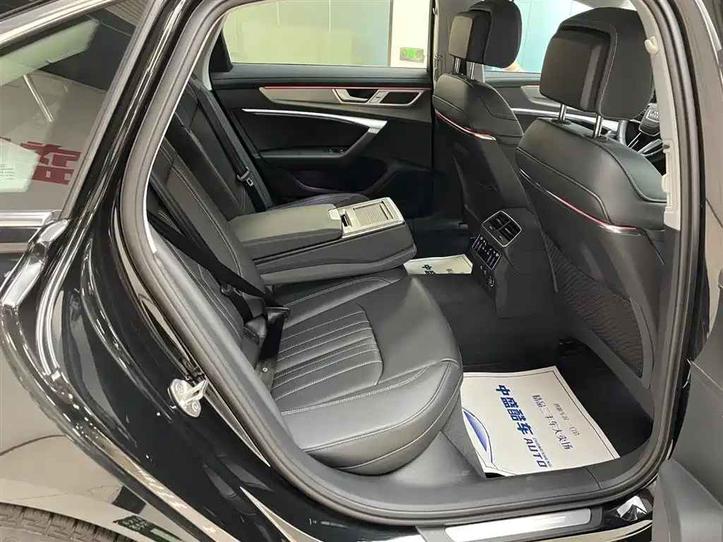 Audi A6L 2024 45 TFSI Premium Elegance фото 19