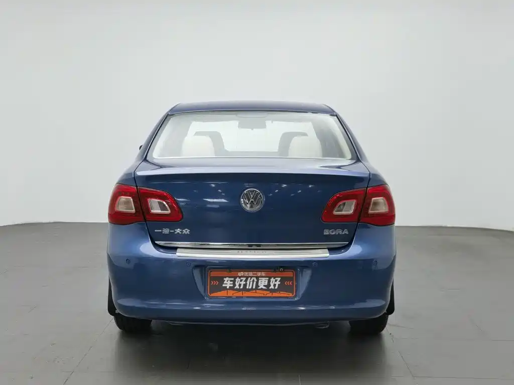 Volkswagen Bora 2011 2011 1.6L Automatic Fashion