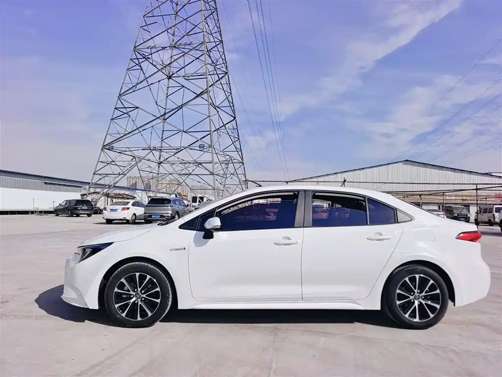 Toyota Levin 2023 Smart Hybrid 1.8L Leading Edition фото 25