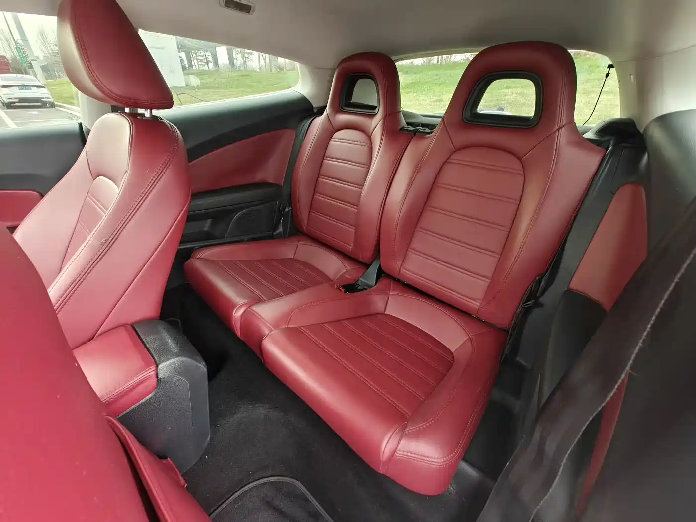 Volkswagen Scirocco 2015 1.4TSI Trend Edition фото 6