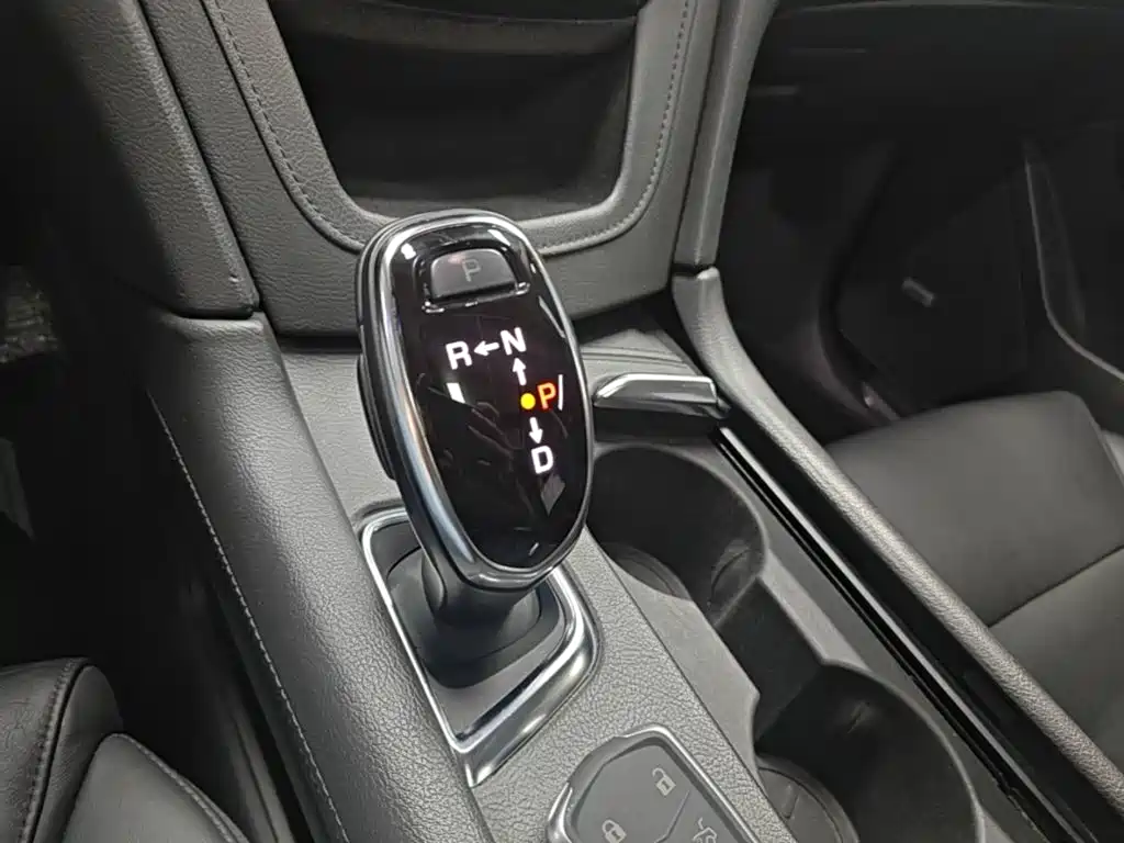 Cadillac XT5 2016 2016 25T Luxury Model