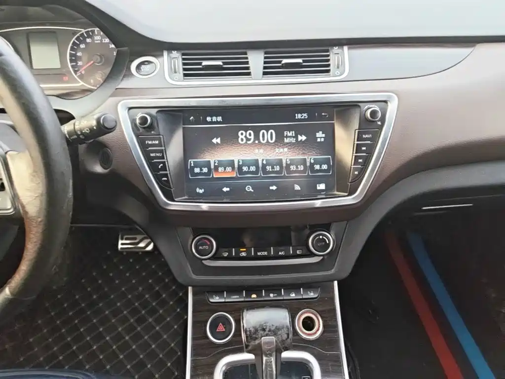 Landwind X7 2016 2015 2.0T Panorama Premium