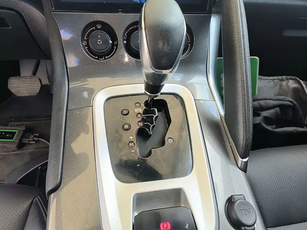 Peugeot 3008 2019 350THP Automatic Elite Edition фото 14