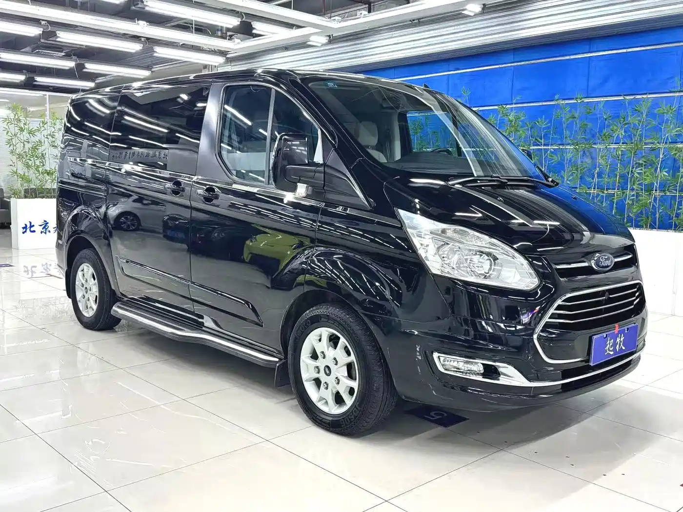 Ford Tourneo 2018 2017 2.0T Automatic Smart Elite Edition