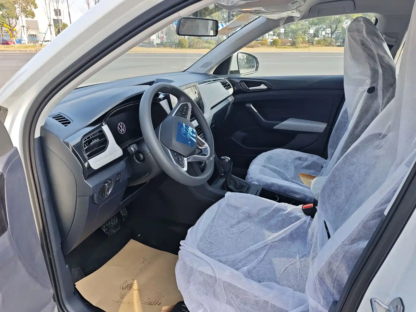 Volkswagen Tharu 2026 New Sharp 1.5L Advance Edition фото 4