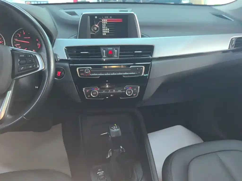BMW X1 2016 sDrive18Li Fashion Model фото 13