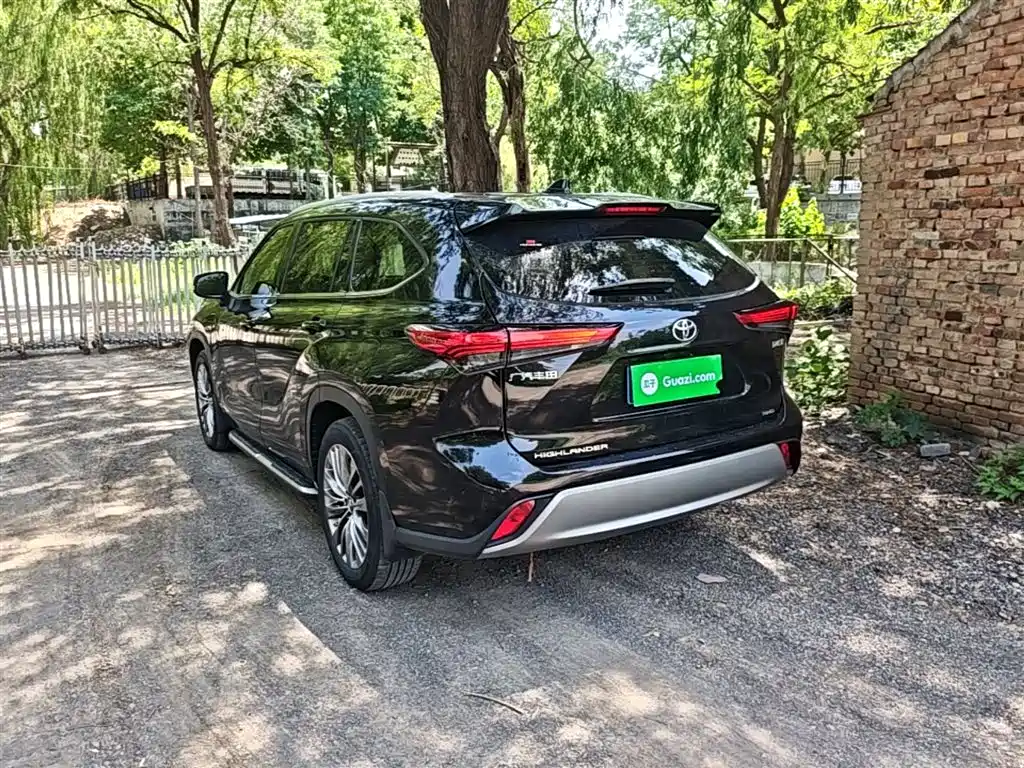 Toyota Highlander 2022 380T 4WD Luxury 7-Seater фото 5