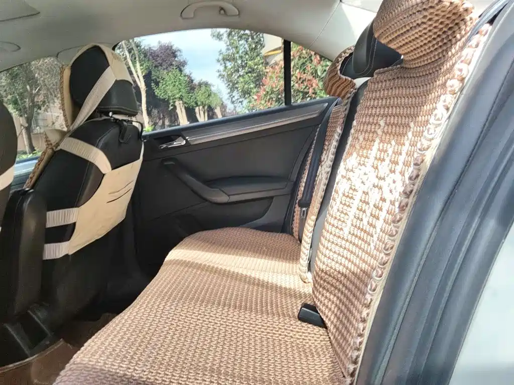 Volkswagen Santana 2016 1.6L Manual Comfort Edition фото 14