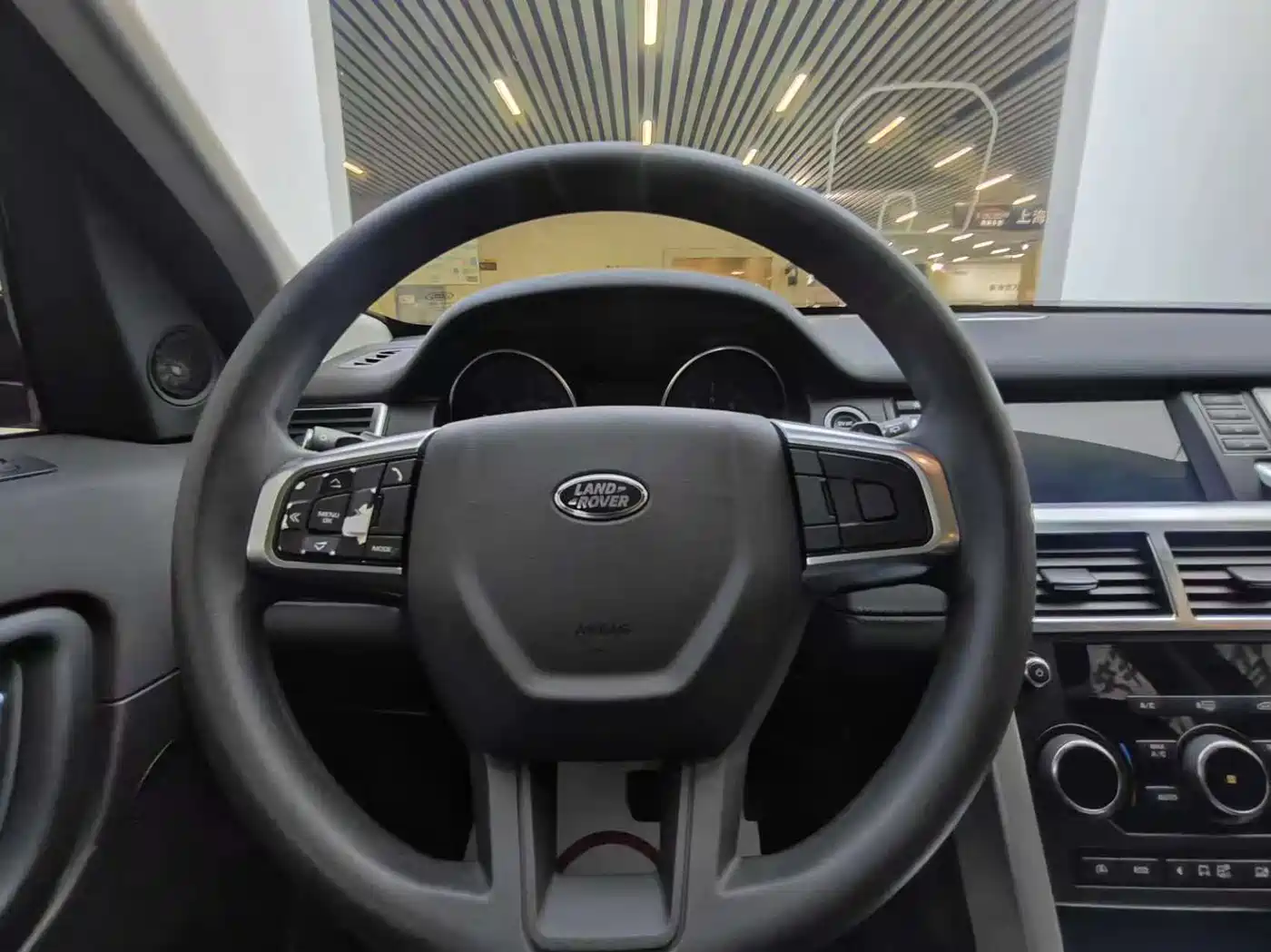 Land Rover Discovery Sport 2016 2.0T S фото 11