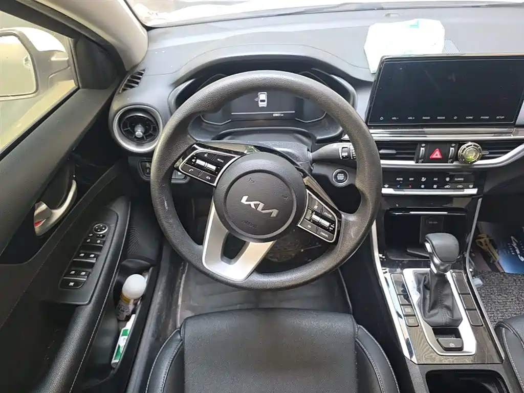 Kia K3 2021 Facelift 1.5L CVT Fashion Edition фото 17