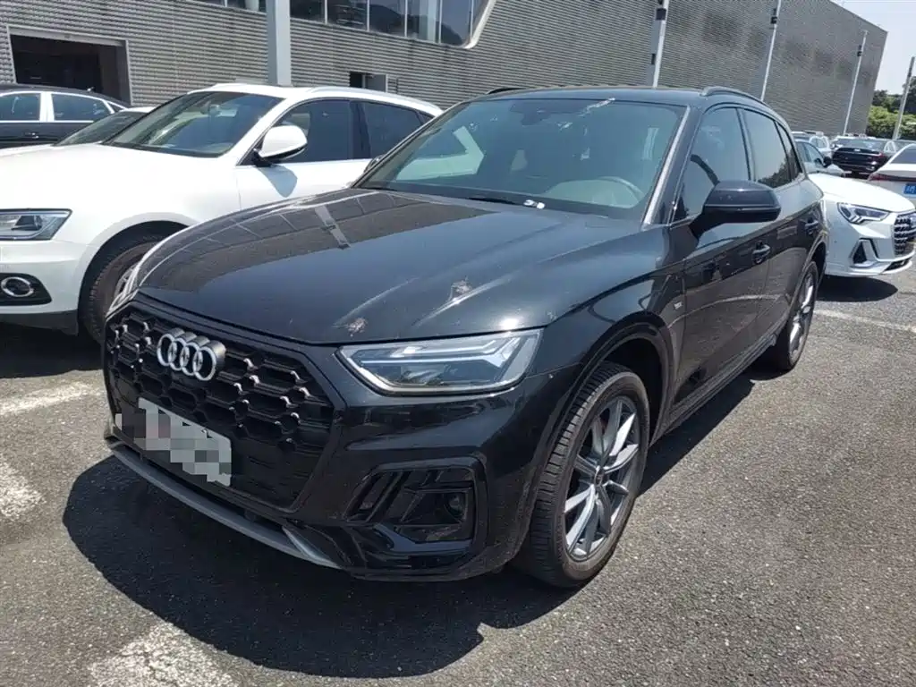 Audi Q5L 2024 Model 45 TFSI Luxury Dynamic