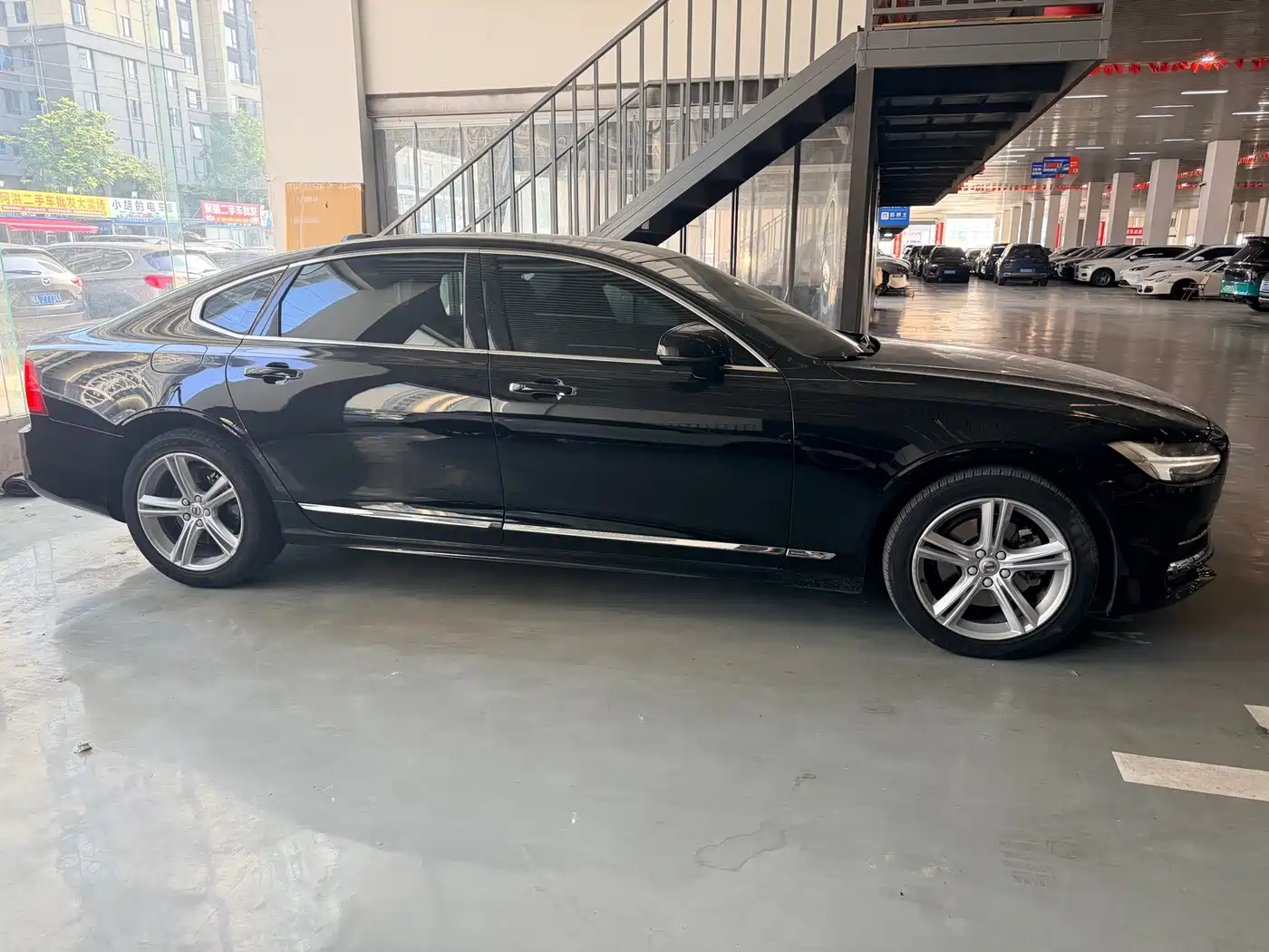 Фото 10 - Volvo S90