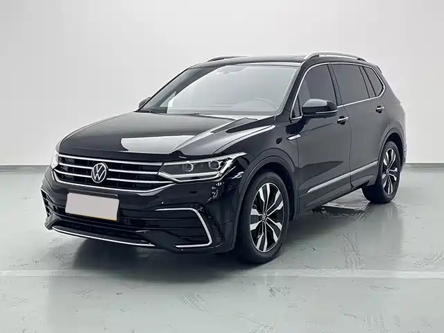 Volkswagen Tiguan L 330TSI, автомат, моноприводный, R-Line, Beyond Enjoy