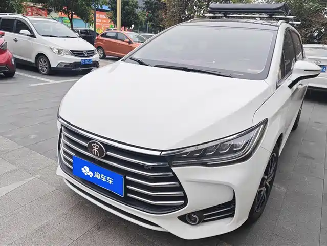 BYD SONG MAX